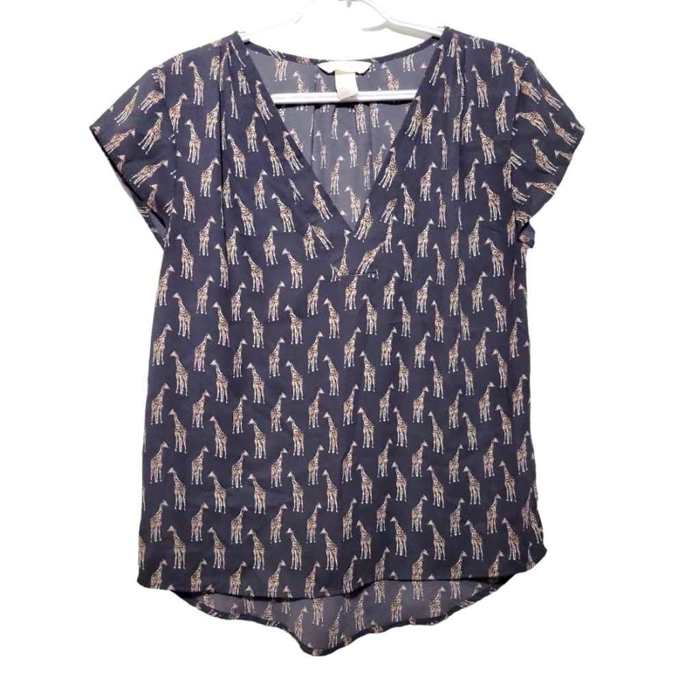 H&M Conscious Gray Giraffe V Neck Blouse Size 6